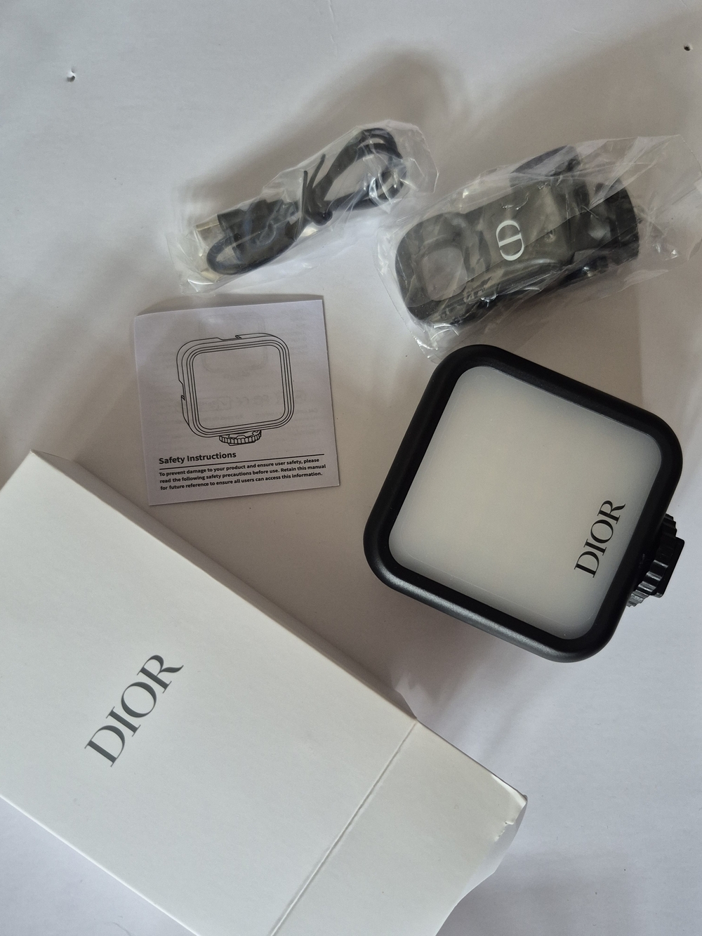 Dior LED Selfie Phone Clip Camera Ring Light